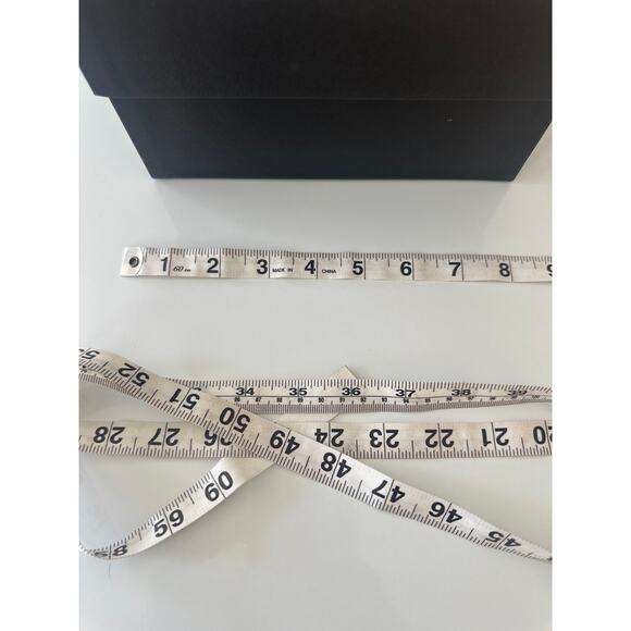 Gucci authentic shoe box perfect for a gift shoes storage home decor purse - Picture 8 of 10